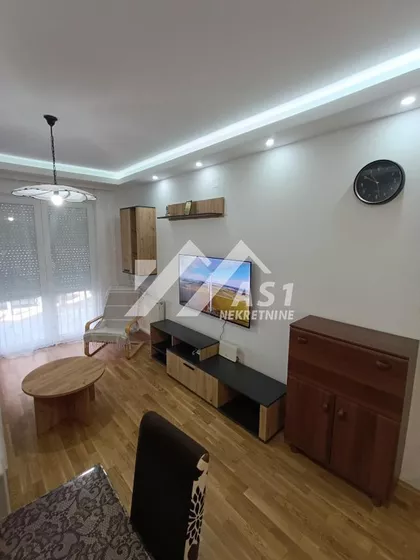 Vuka Karadžića | 4zida.rs