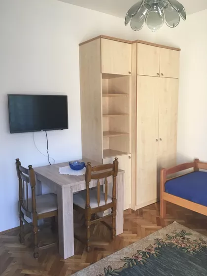Nikole Uzunovića | 4zida.rs