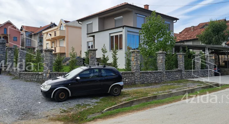 3-etažna kuća | 4zida