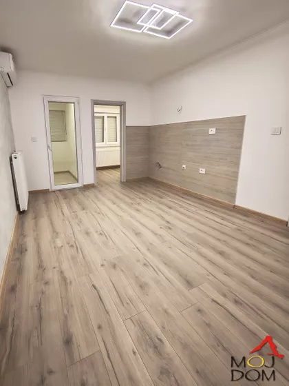 Železnička stanica | 4zida.rs
