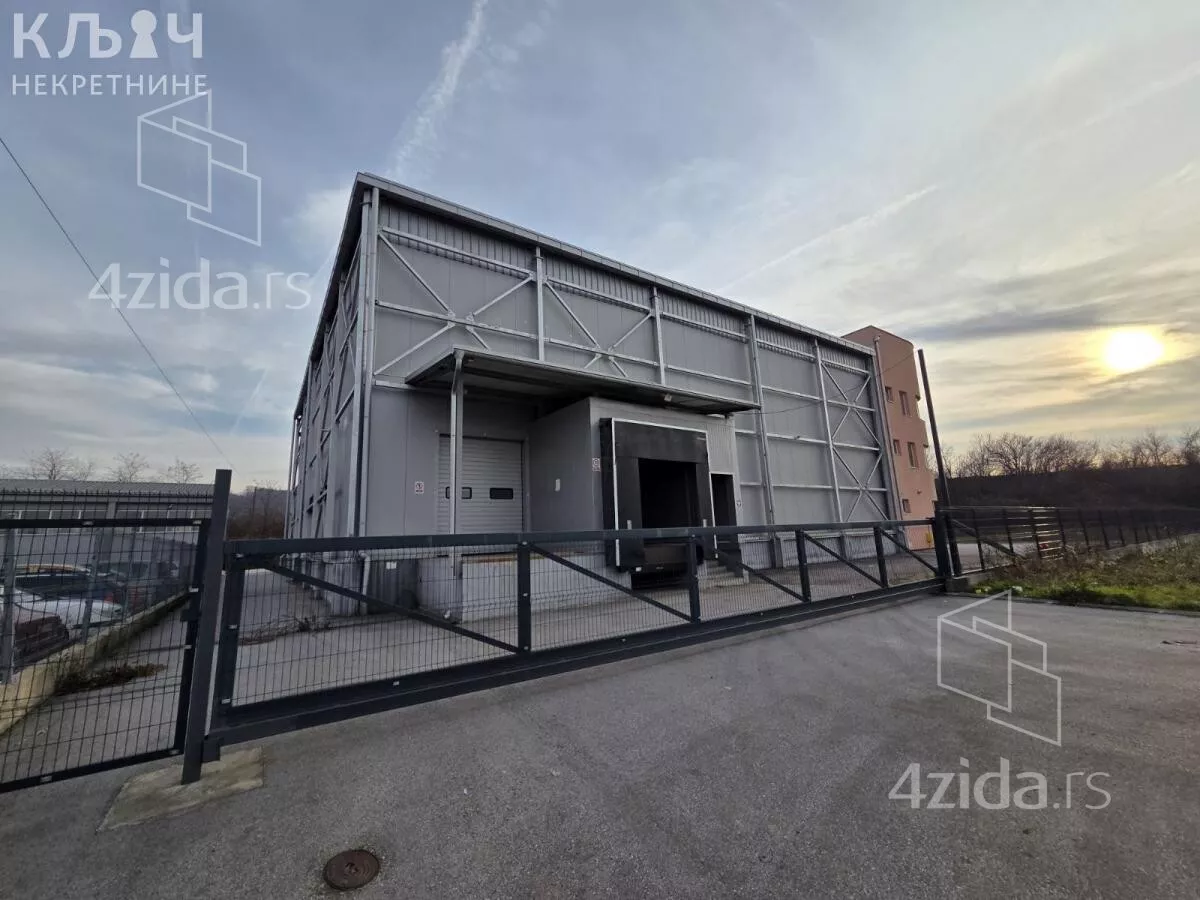 Poslovni prostor | 4zida