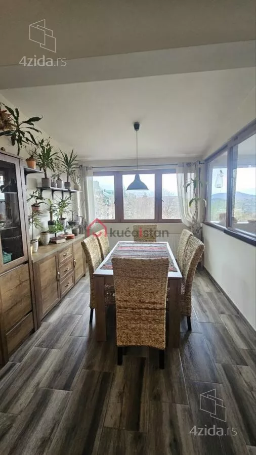 Petosoban stan | 4zida