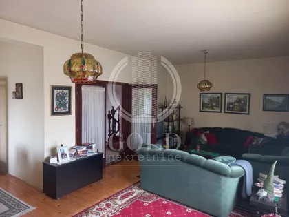 Mihajla Krestića | 4zida.rs