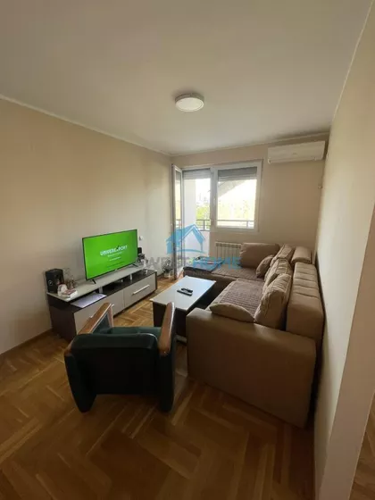 Mitrovdanska | 4zida.rs