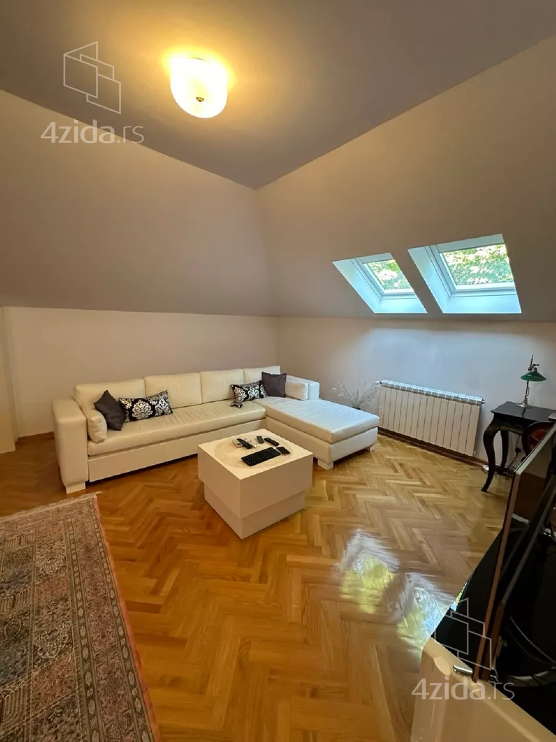 5-etažna kuća | 4zida