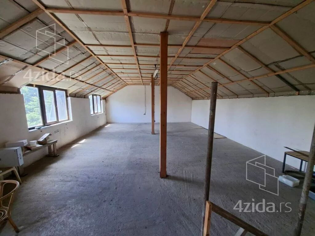 3-etažna kuća | 4zida
