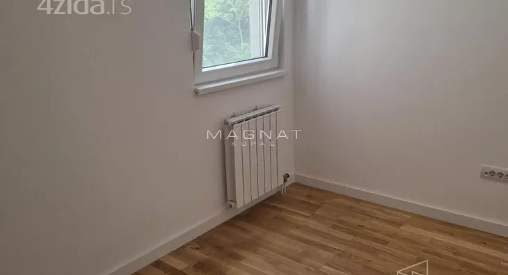 Šestosoban stan | 4zida