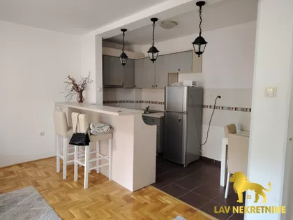 GOGOLJEVA | 4zida.rs