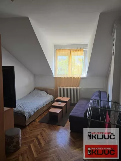 Rotkvarija | 4zida.rs