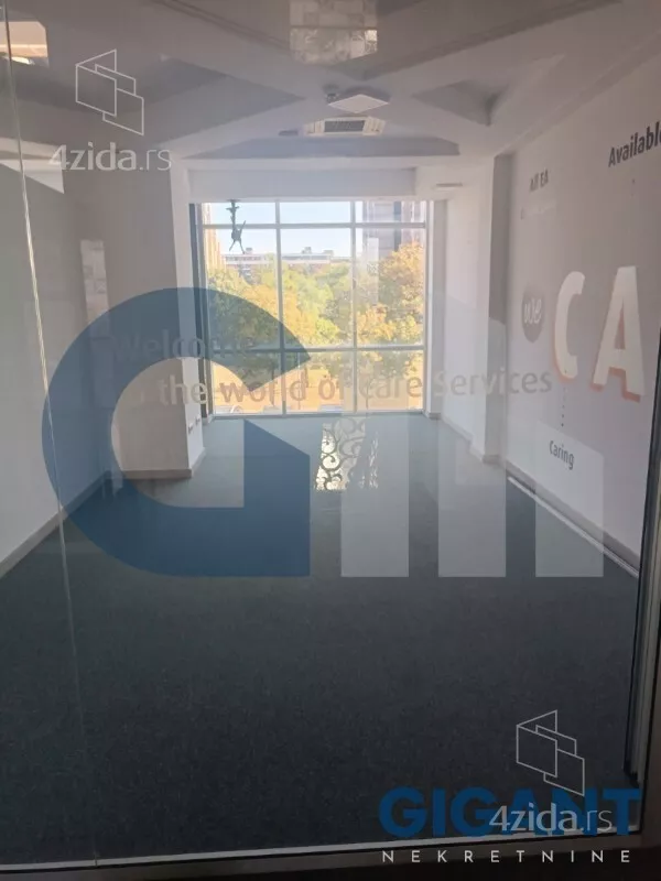 Lokal | 4zida