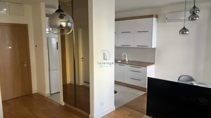 Trešnjinog cveta | 4zida.rs
