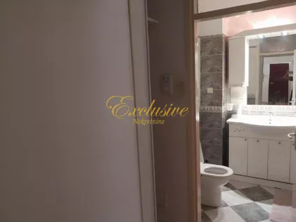 Vladimira Tomanovića | 4zida.rs