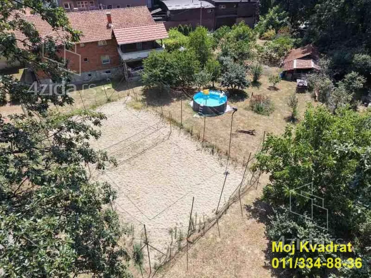 Plac | 4zida