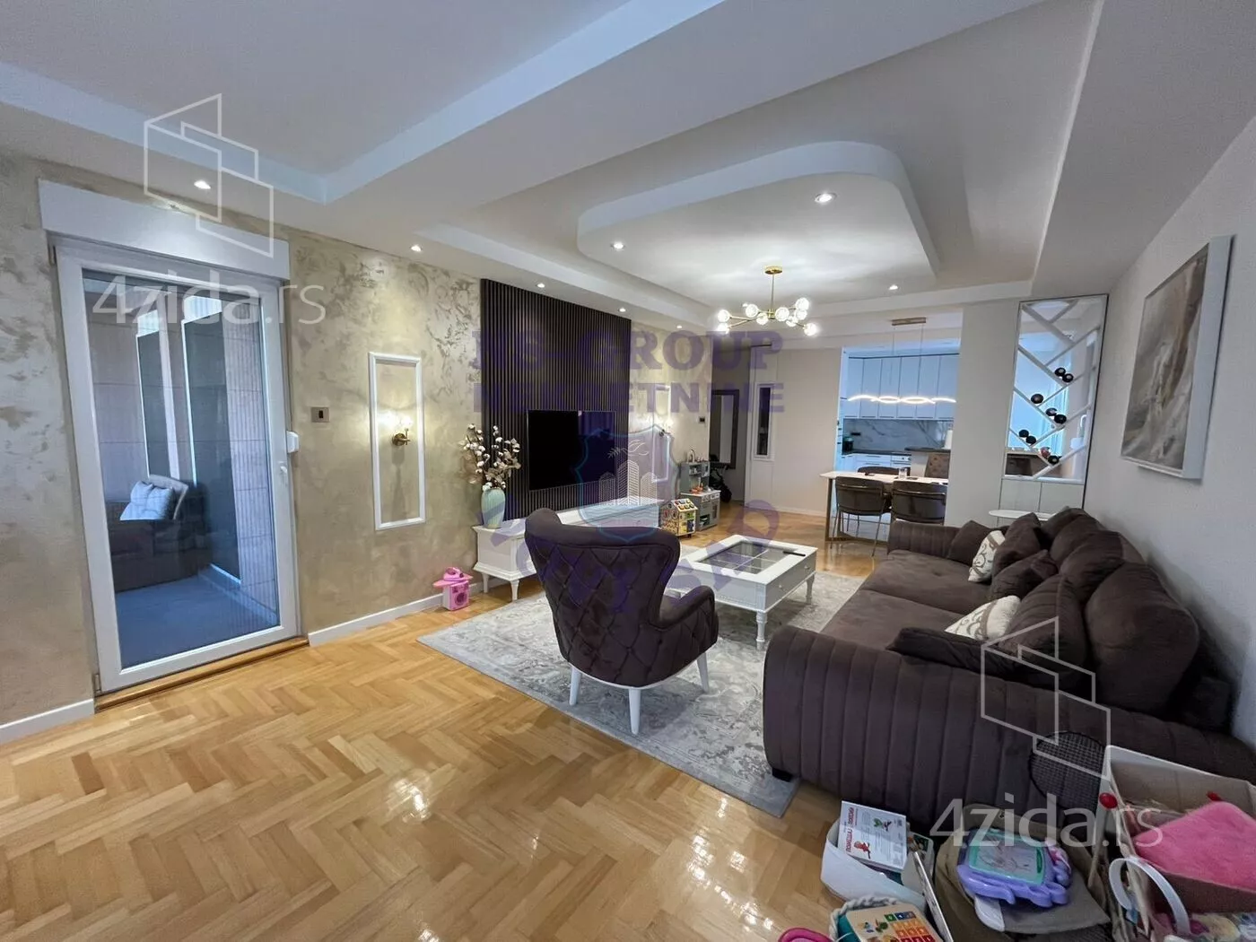 Trosoban stan | 4zida