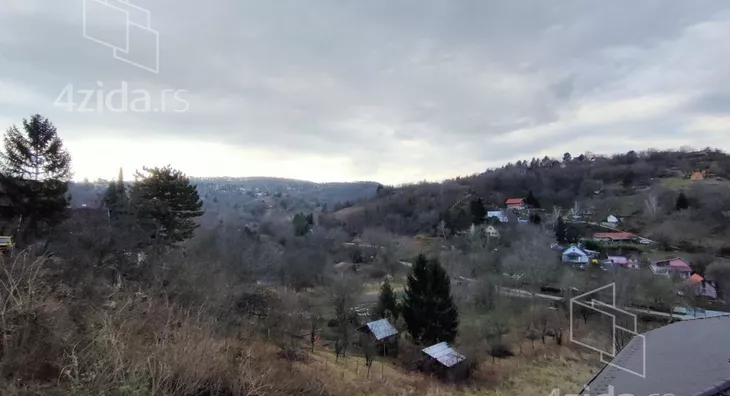 Plac | 4zida