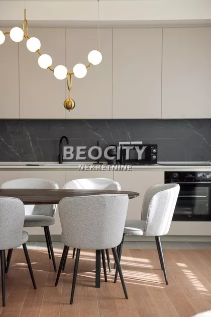 BW Quartet 1 | 4zida.rs