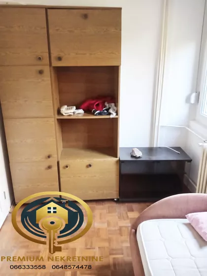 Atinska 1 | 4zida.rs