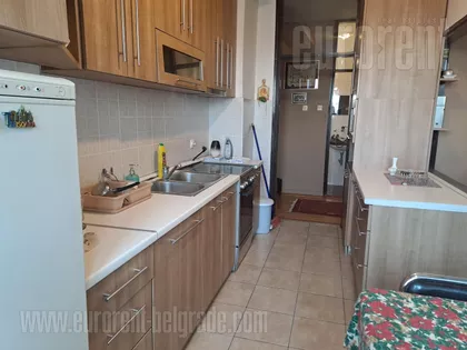 KLINIČKI CENTAR | 4zida.rs