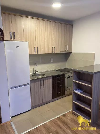 NOVA ULICA | 4zida.rs