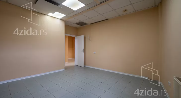 Poslovna zgrada | 4zida