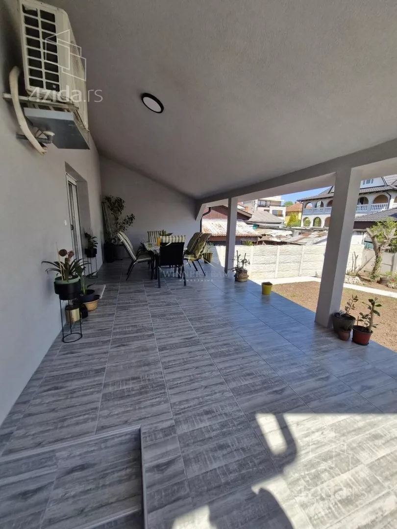 Kuća | 4zida