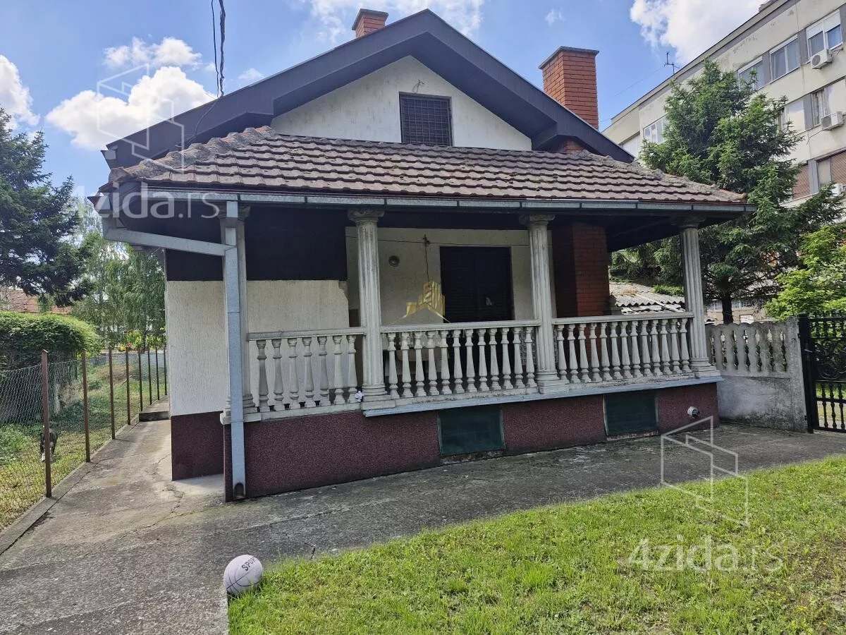 Kuća | 4zida