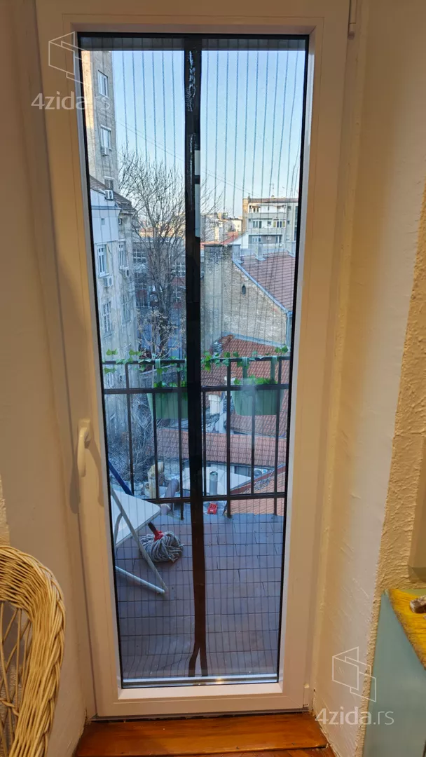 Četvoroiposoban stan | 4zida