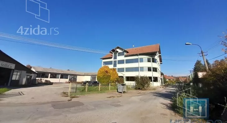 Poslovni prostor | 4zida