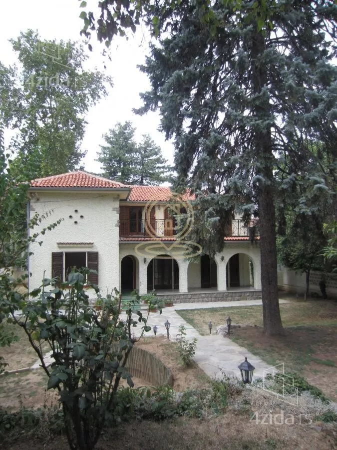 Kuća | 4zida