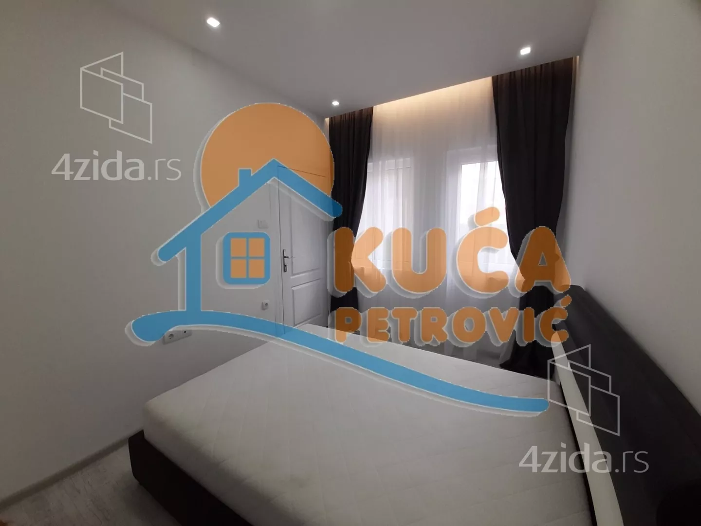 Troiposoban stan | 4zida