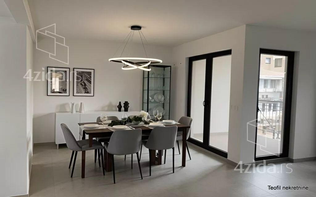 Petosoban stan | 4zida