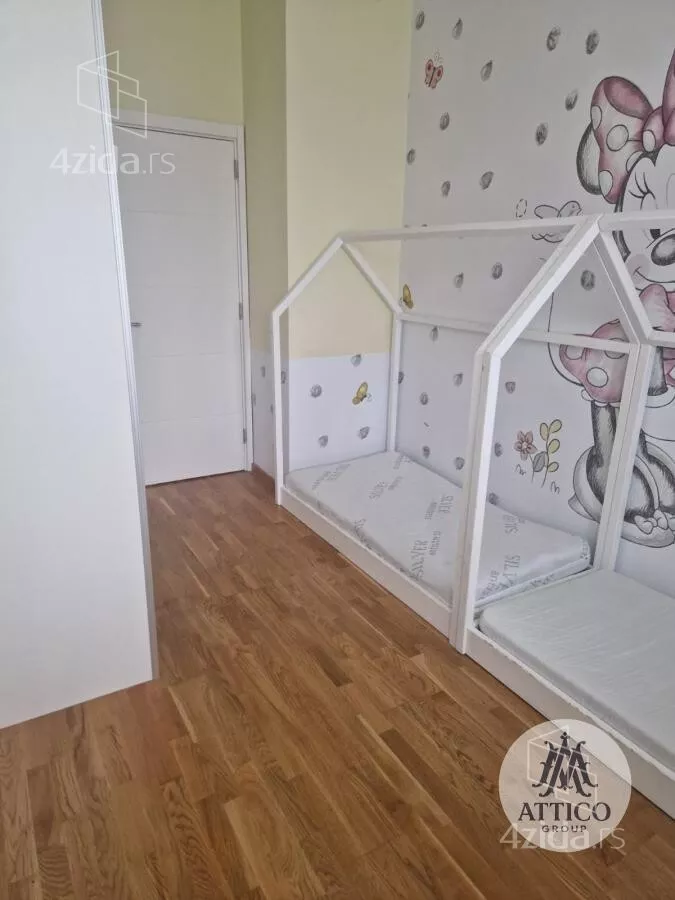 Troiposoban stan | 4zida