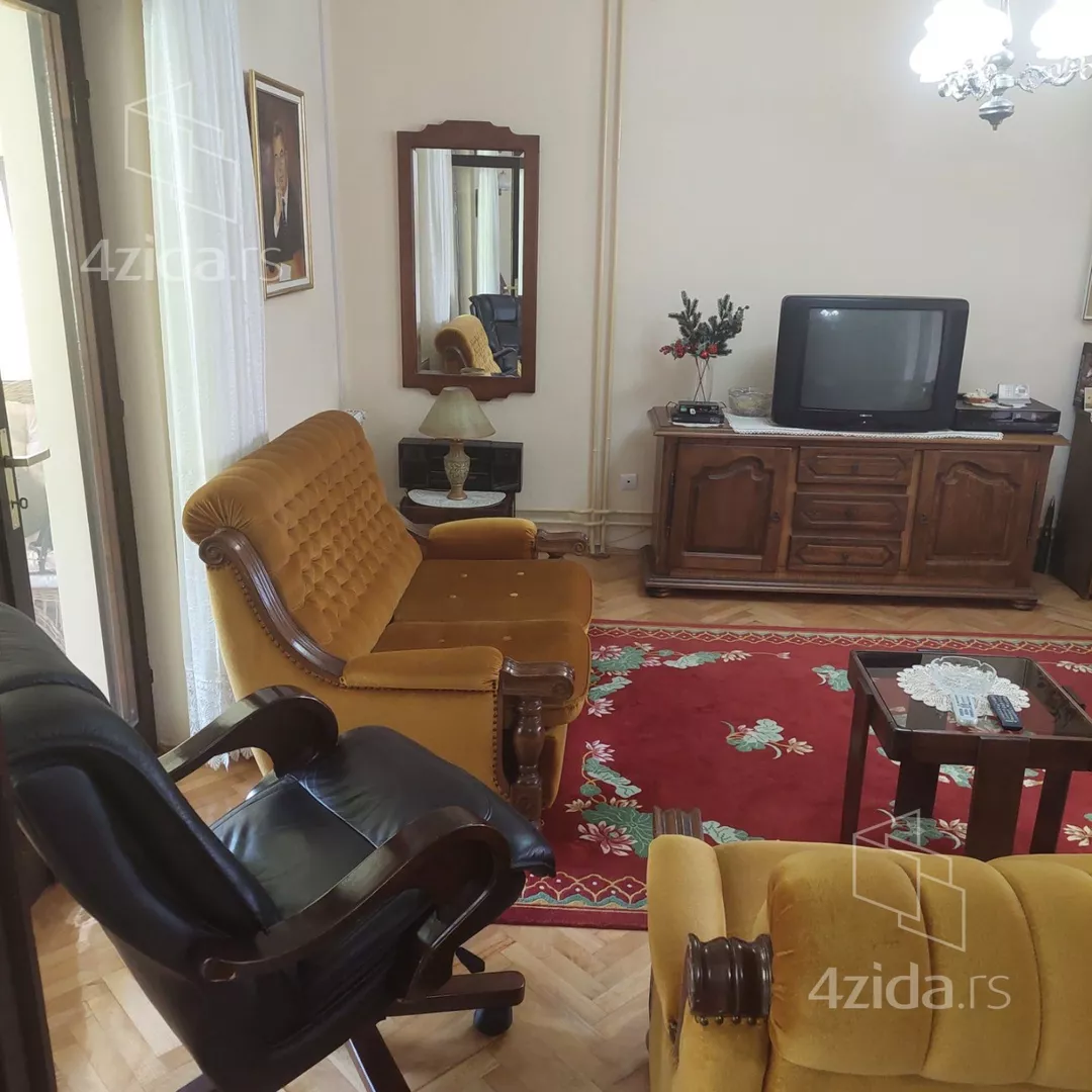 3-etažna kuća | 4zida