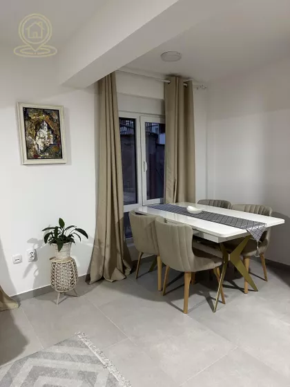 Božidar Adžija | 4zida.rs