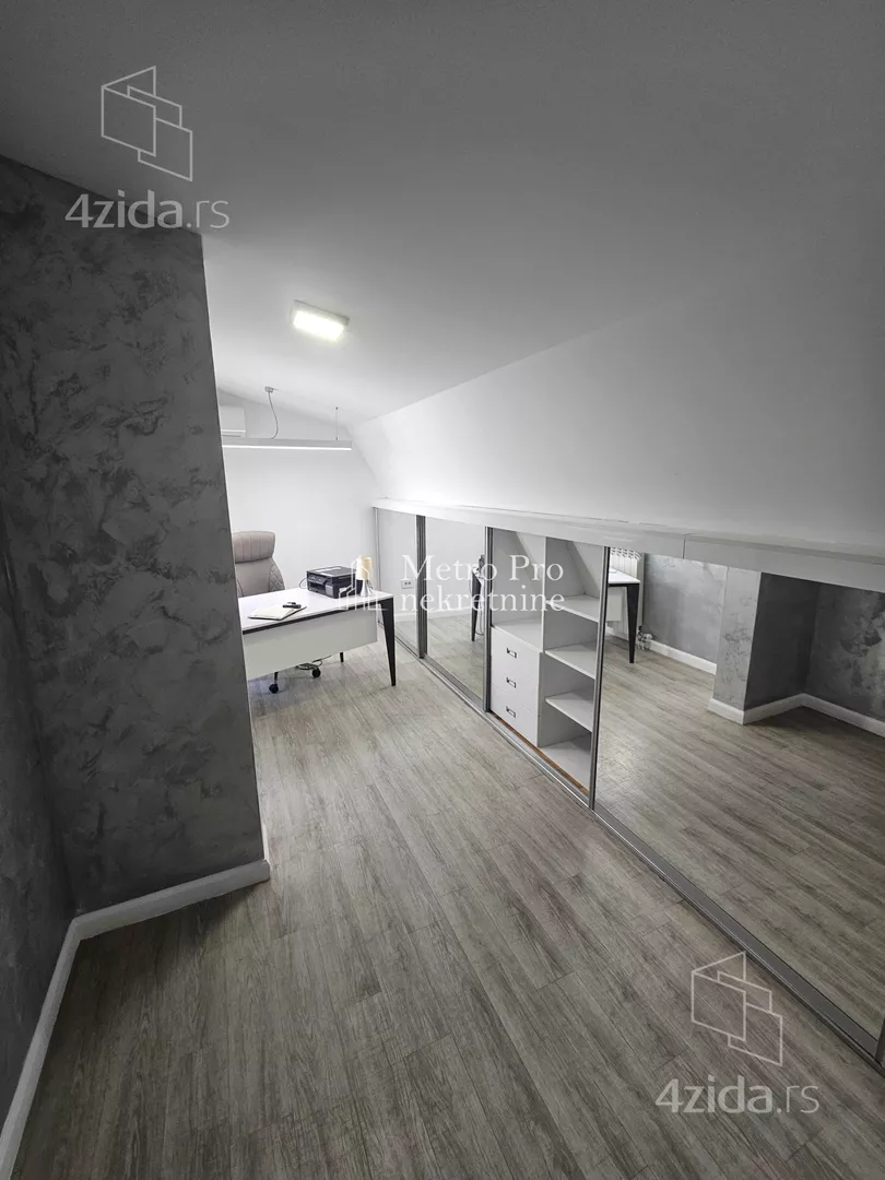 Četvoroiposoban stan | 4zida