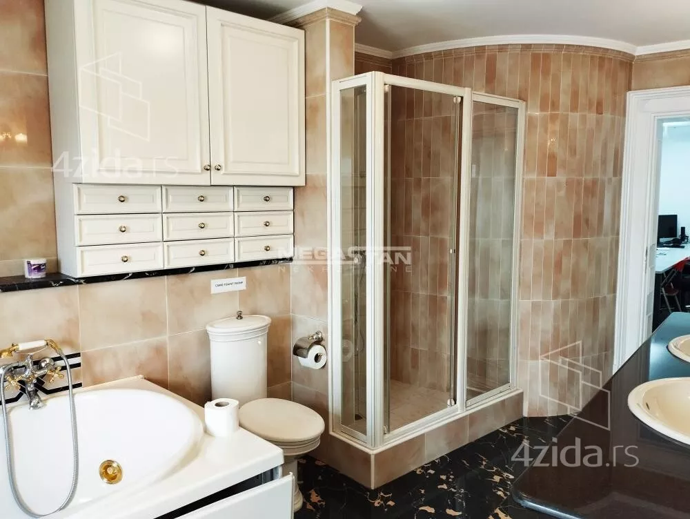 4-etažna kuća | 4zida