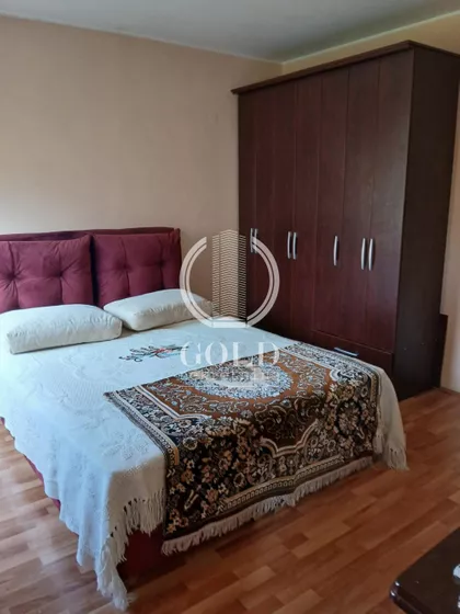 Pariske komune | 4zida.rs