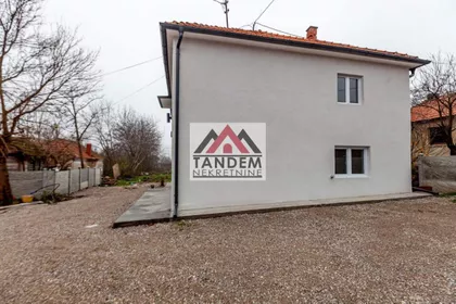 Crveni Krst | 4zida.rs