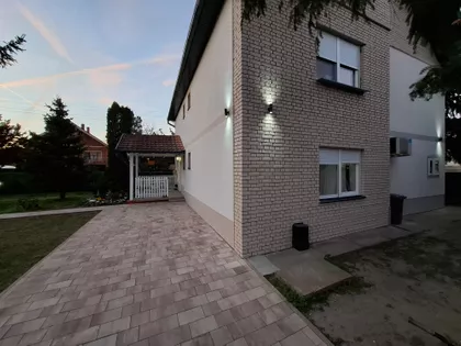 Mali Radanovac | 4zida.rs