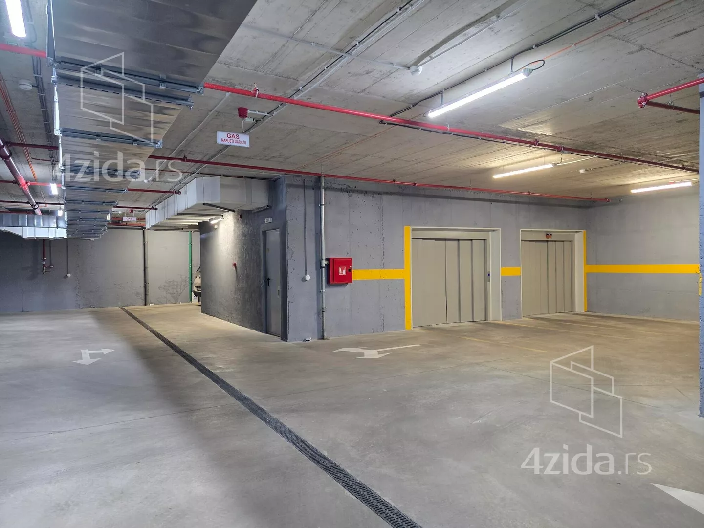 Parking | 4zida