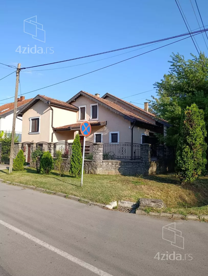 2-etažna kuća | 4zida