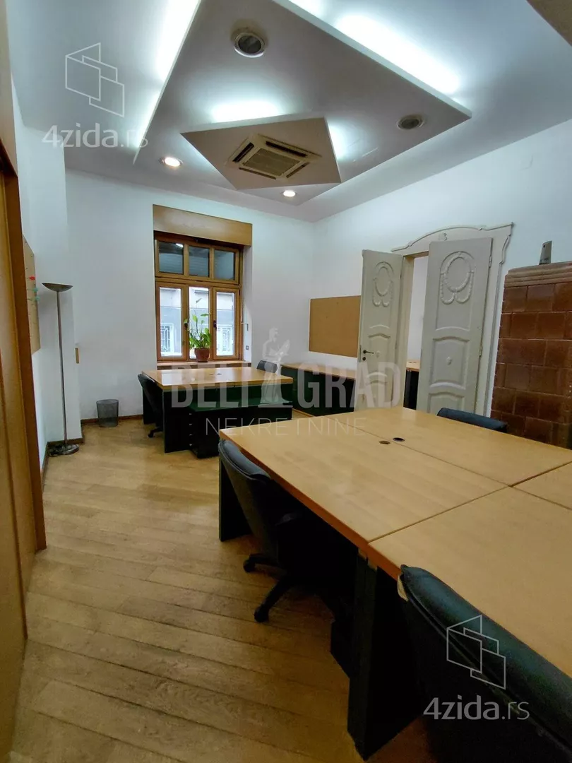 Šestosoban stan | 4zida