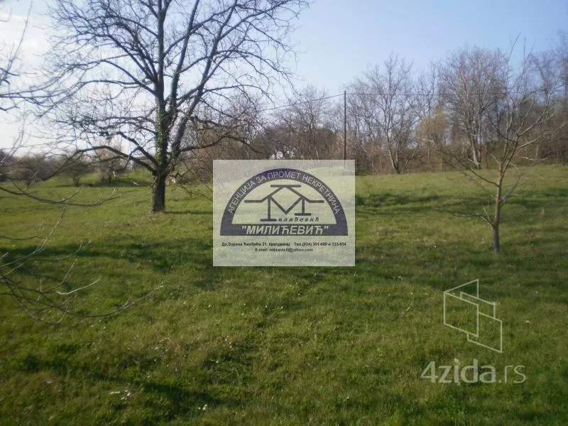 Plac | 4zida