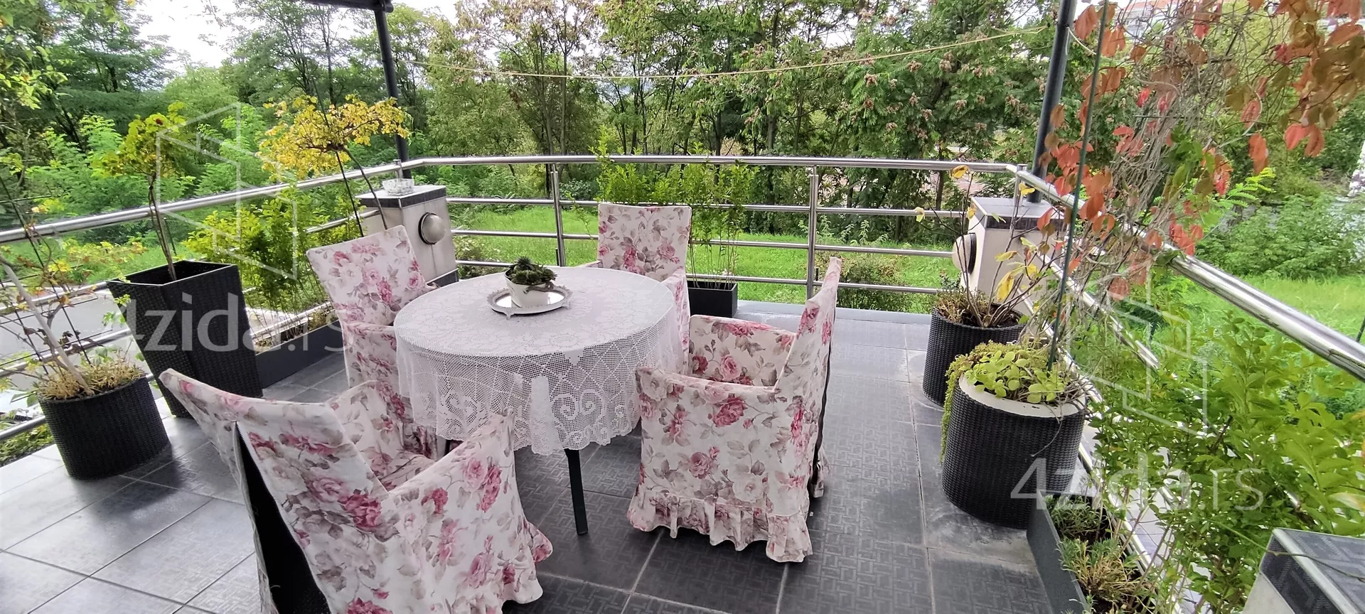 3-etažna kuća | 4zida