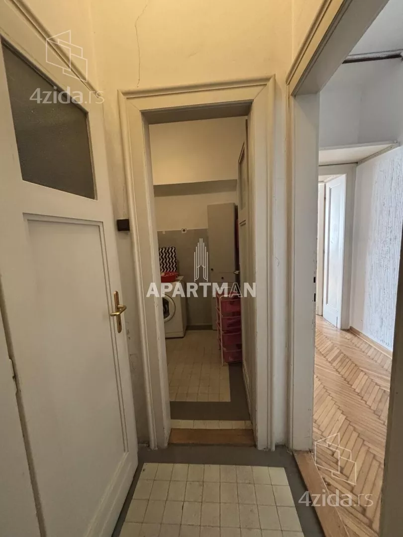 Četvoroiposoban stan | 4zida