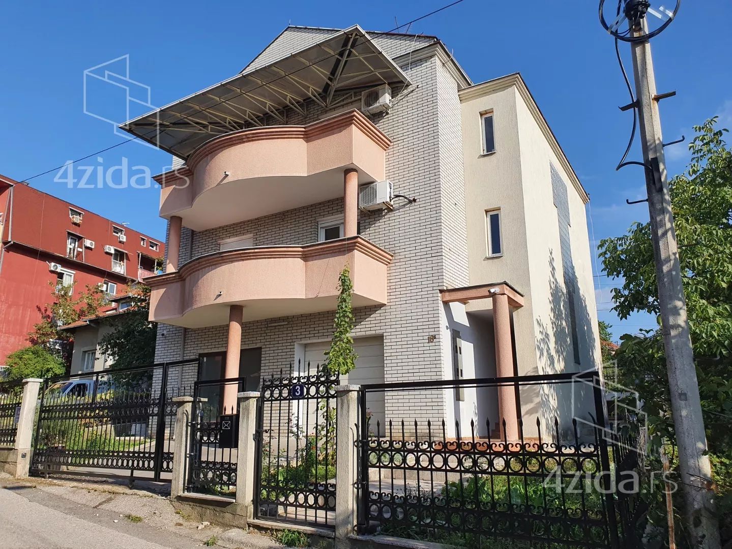 Poslovni prostor | 4zida