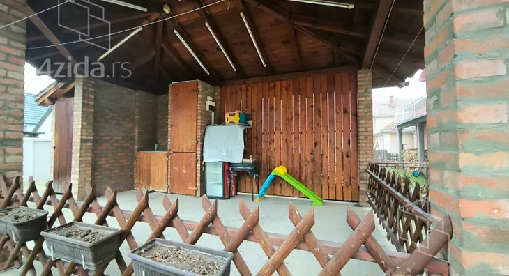 3-etažna kuća | 4zida