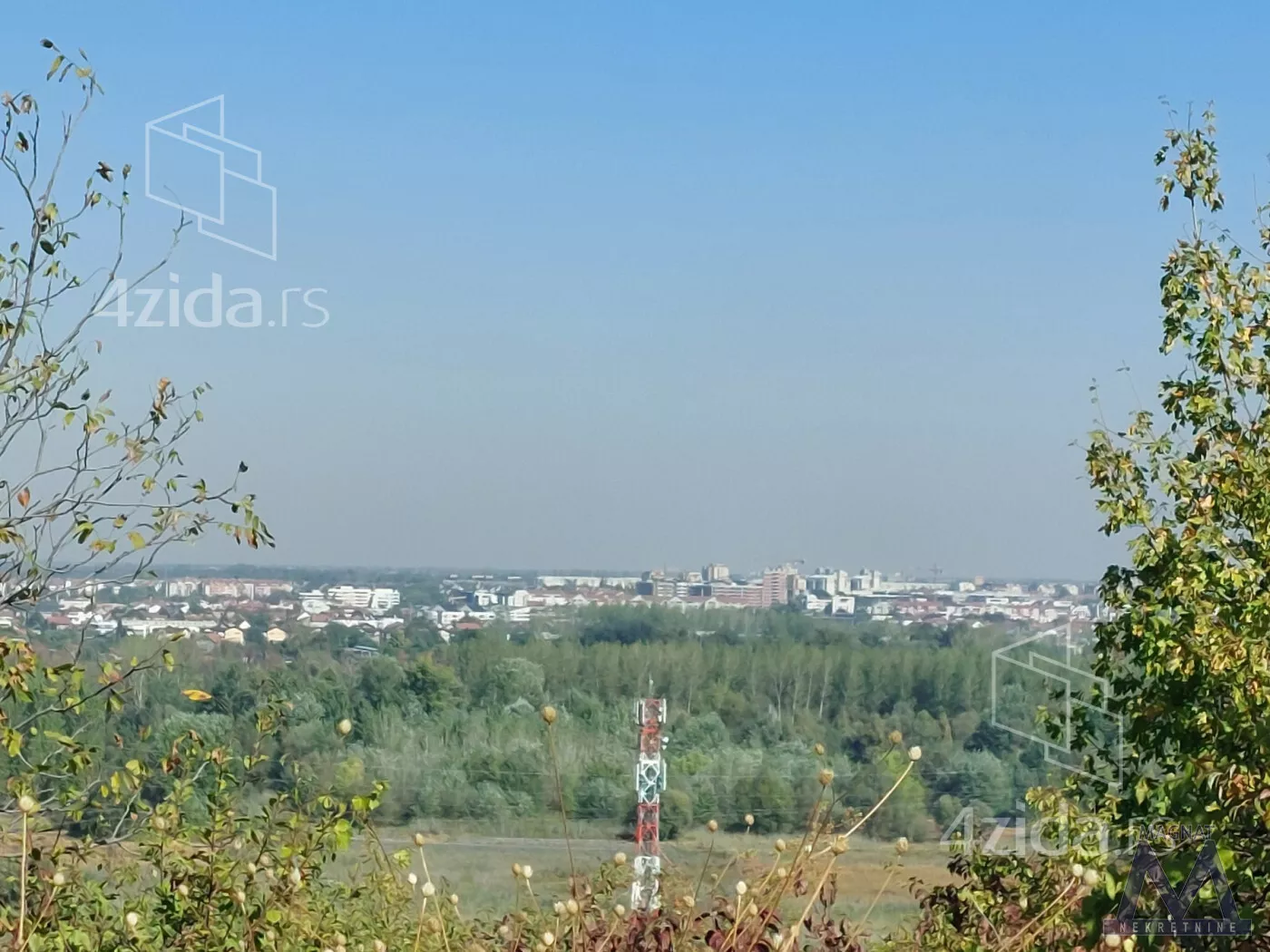 Plac | 4zida