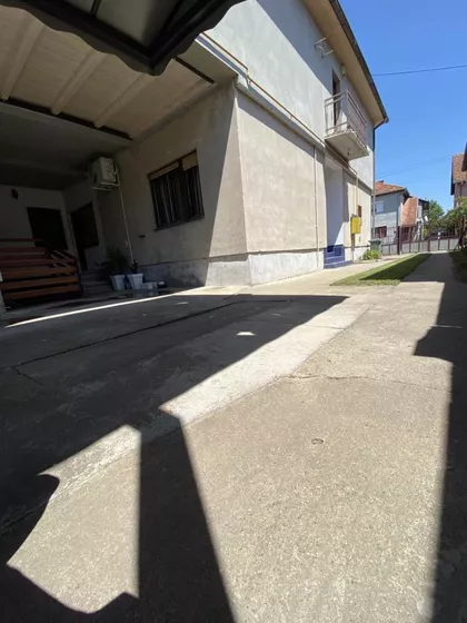 Gradske lokacije | 4zida.rs