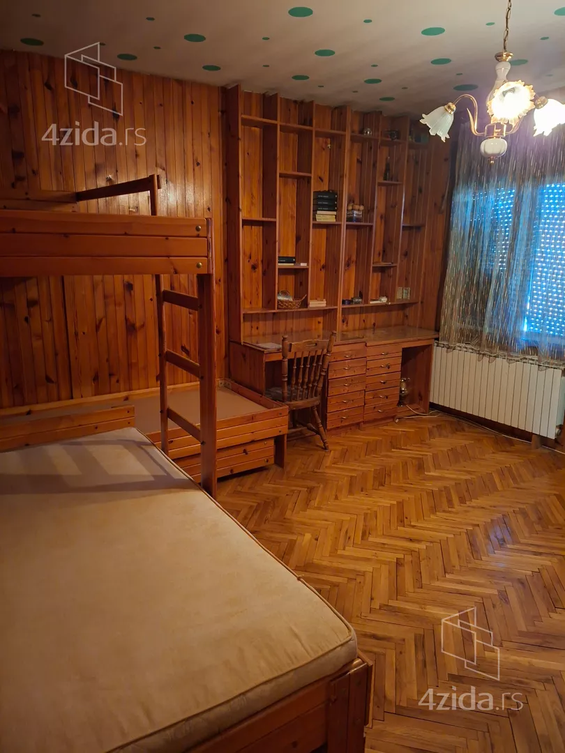 3-etažna kuća | 4zida
